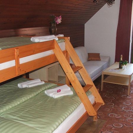 Tourist House Capricorn Apartment Блед Екстериор снимка