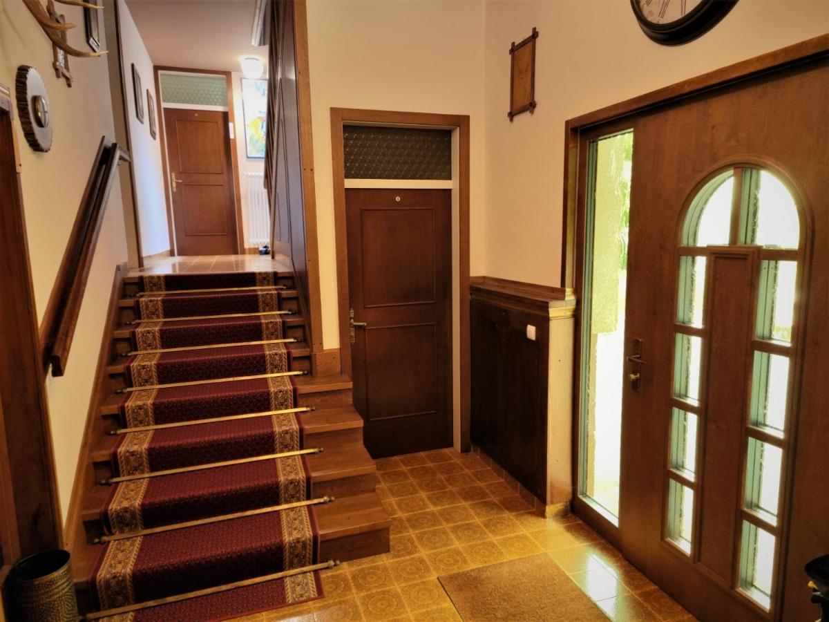 Tourist House Capricorn Apartment Блед Екстериор снимка