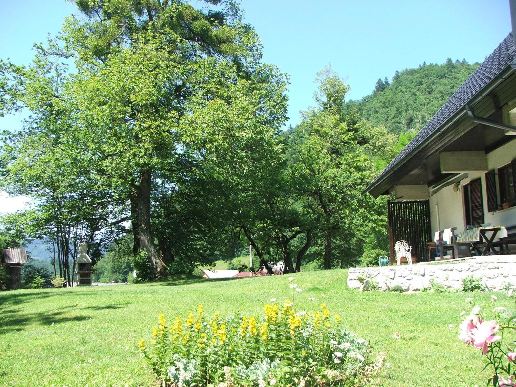 Tourist House Capricorn Apartment Блед Екстериор снимка